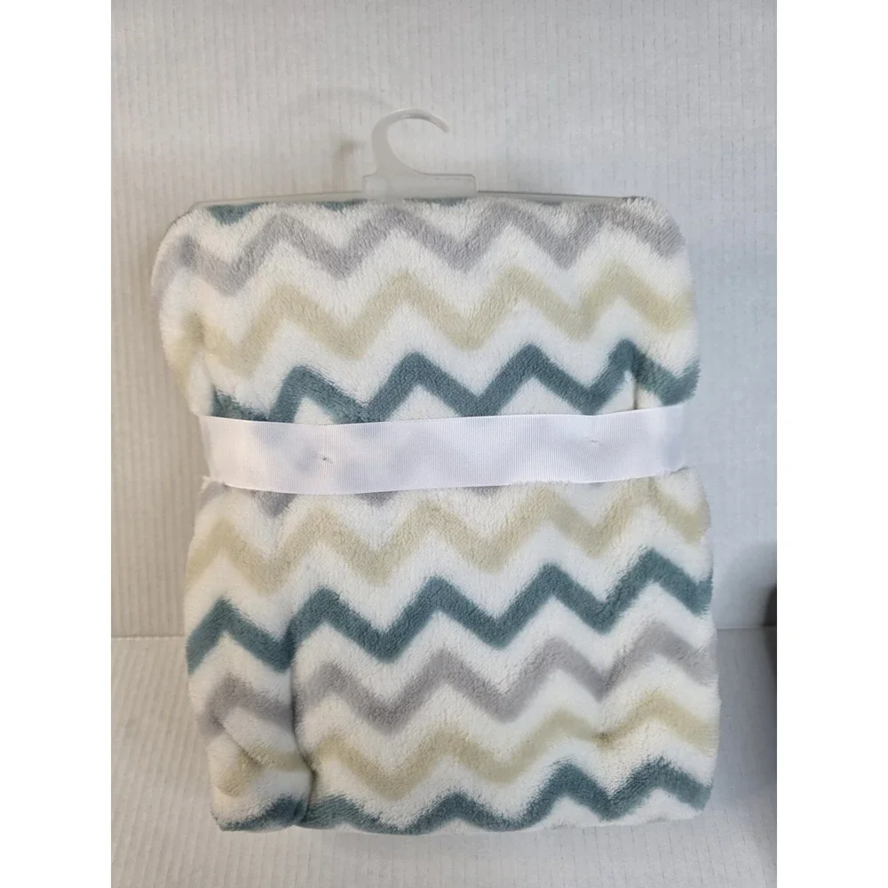 Baby‎ Gear Grey Tan Puppy Dog Still Growing Lovey Chevron Stripe Blanket Set NEW